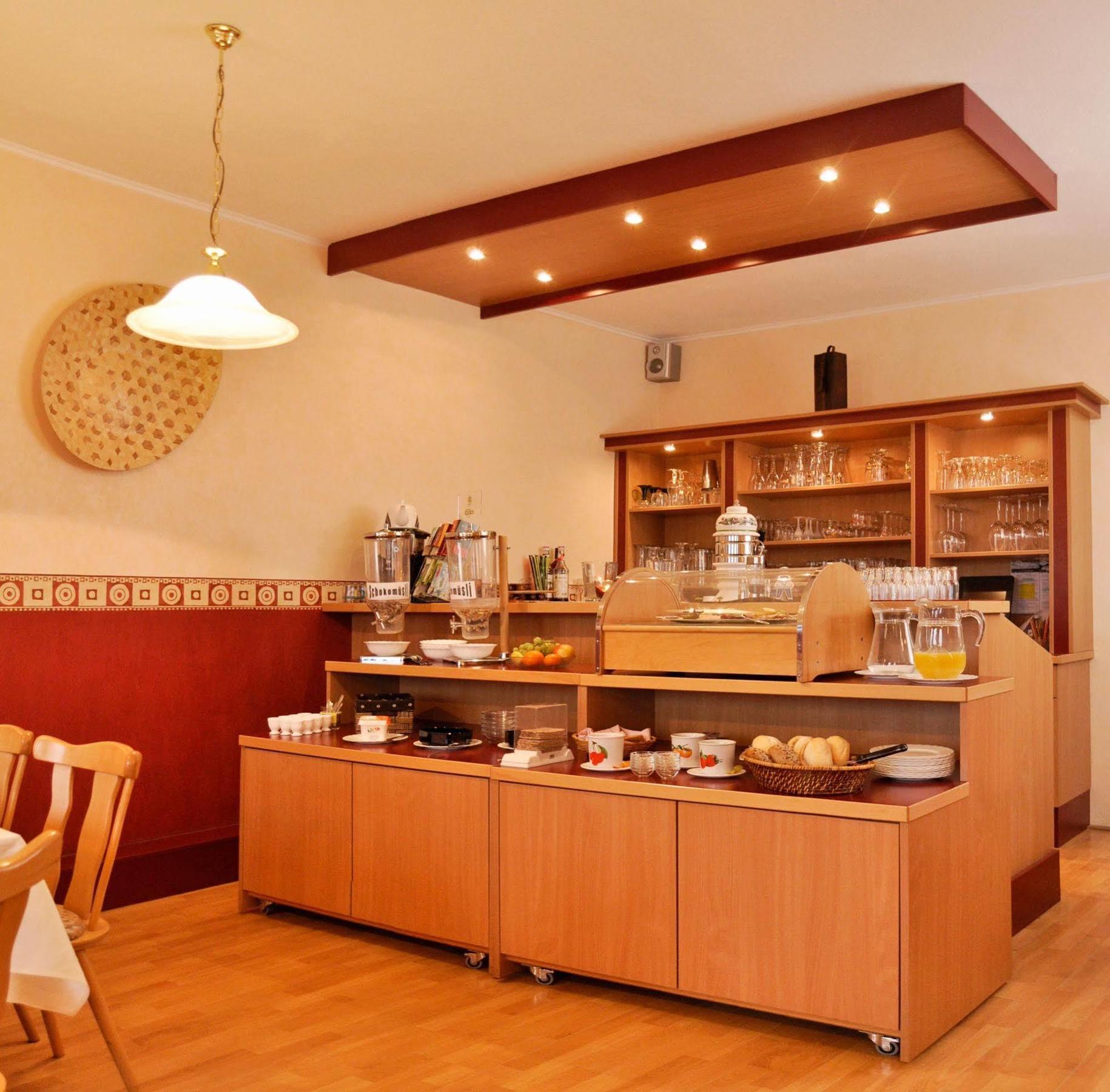 Pension Zum Riedensee Bastorf Exterior photo
