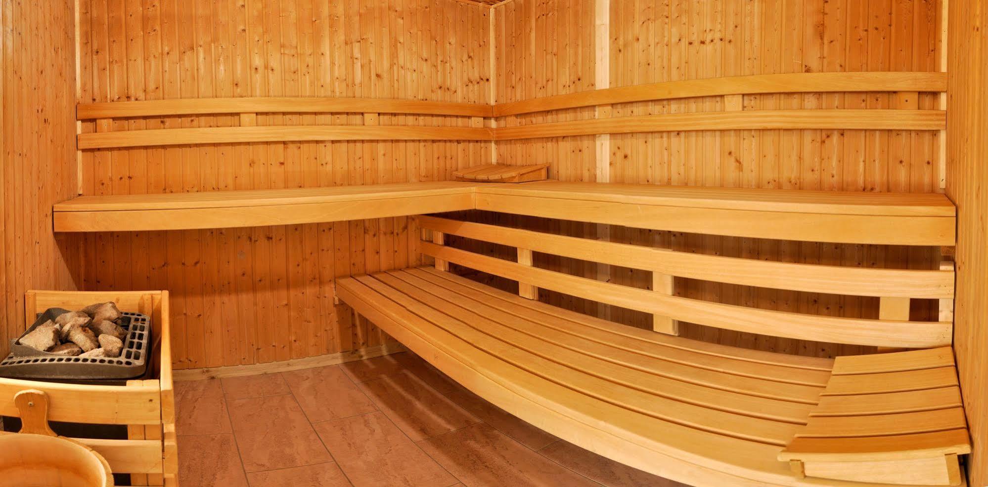Pension Zum Riedensee Bastorf Exterior photo
