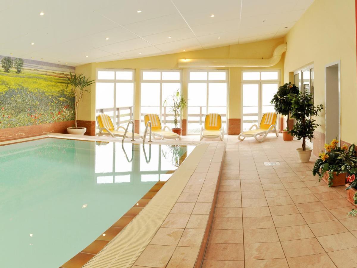 Pension Zum Riedensee Bastorf Exterior photo